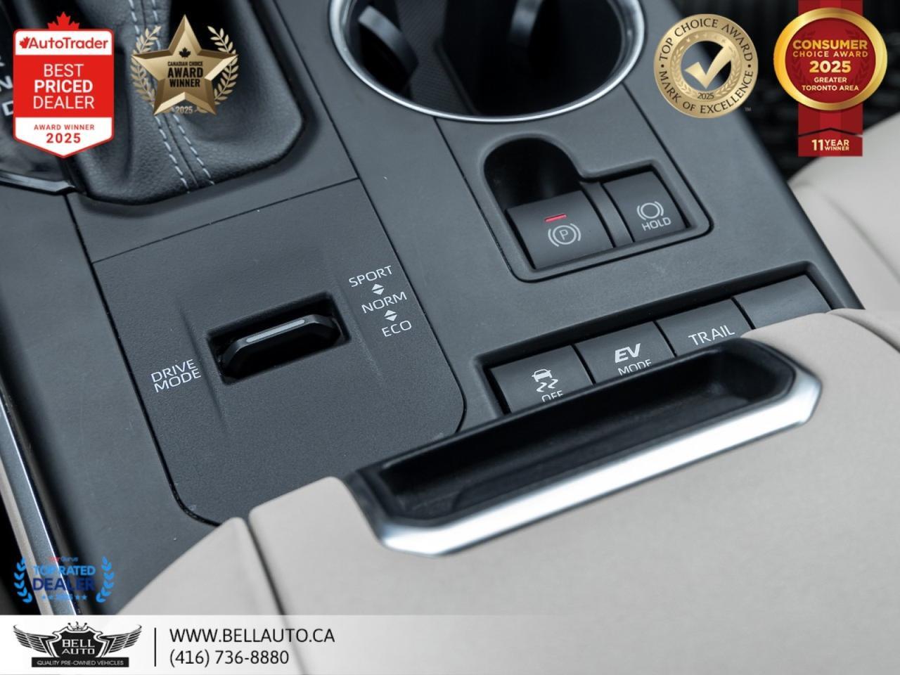 2022 Toyota Highlander Hybrid XLE | 8-PASS | AWD | LEATHER | CARPLAY | SUNROOF | TOYOTASFTYSENSE | ONSTAR | PWR & HTD SEATS Toronto ON