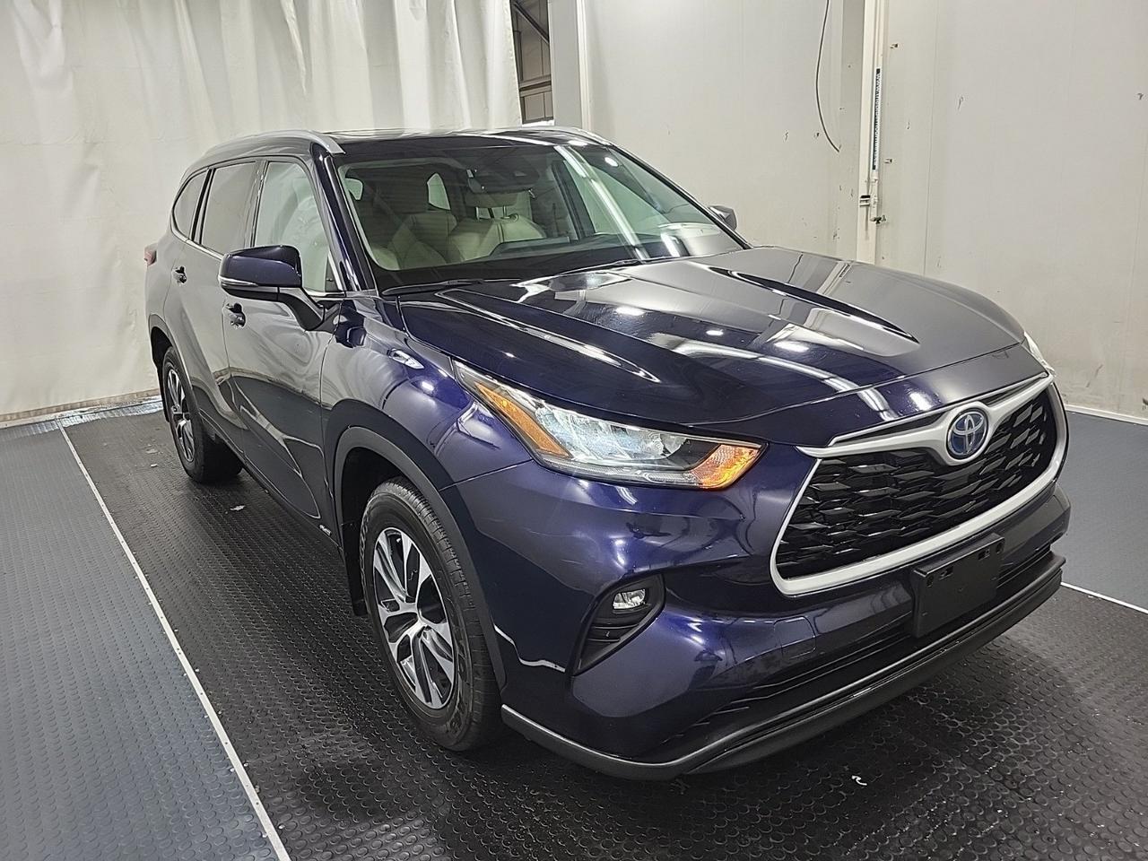 2022 Toyota Highlander Hybrid XLE 7-PASS SUNROOF BACKUPCAM LEATHER NOACCIDENT Toronto ON