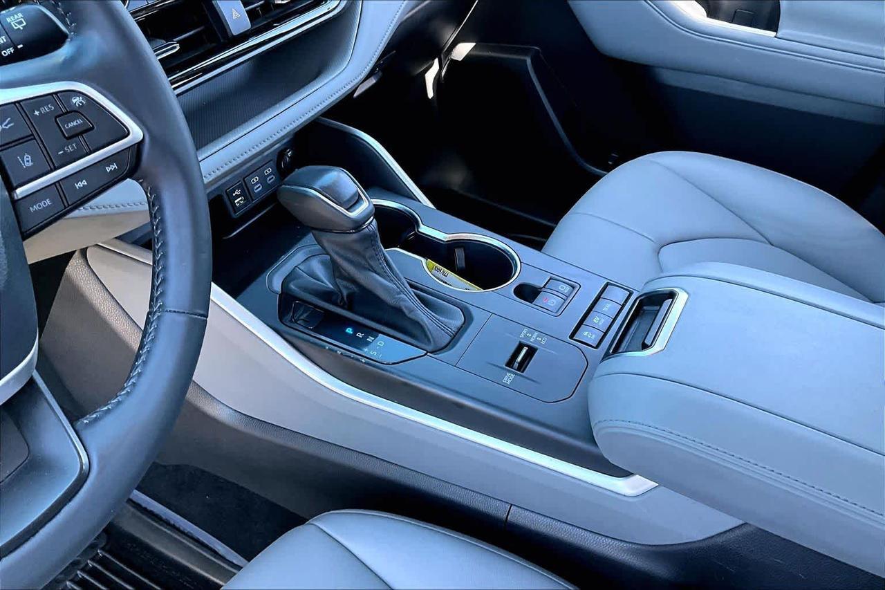 2022 Toyota Highlander Hybrid XLE Folsom CA
