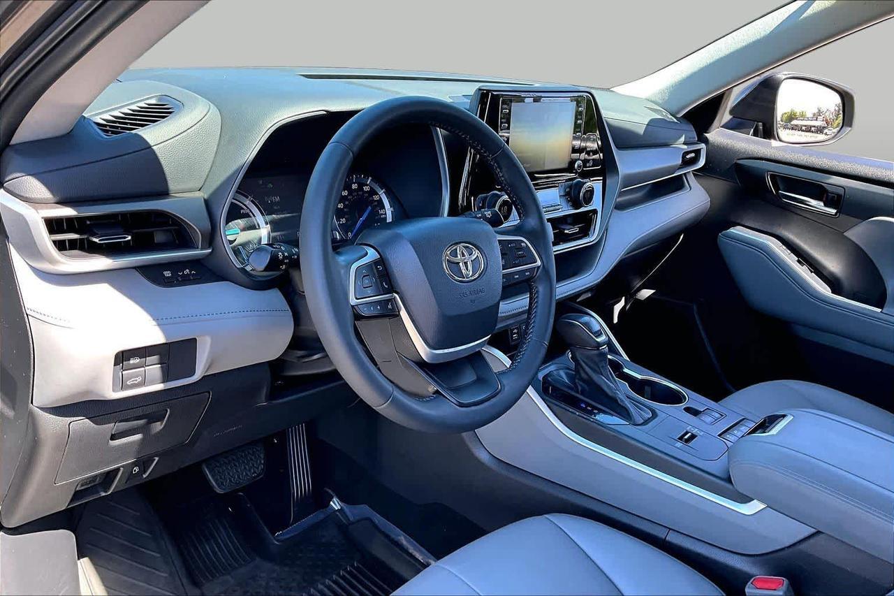 2022 Toyota Highlander Hybrid XLE Folsom CA