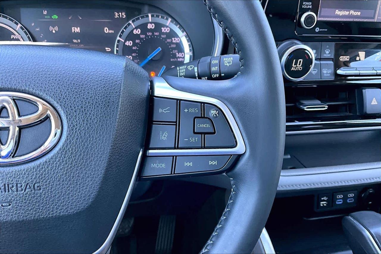 2022 Toyota Highlander Hybrid XLE Folsom CA