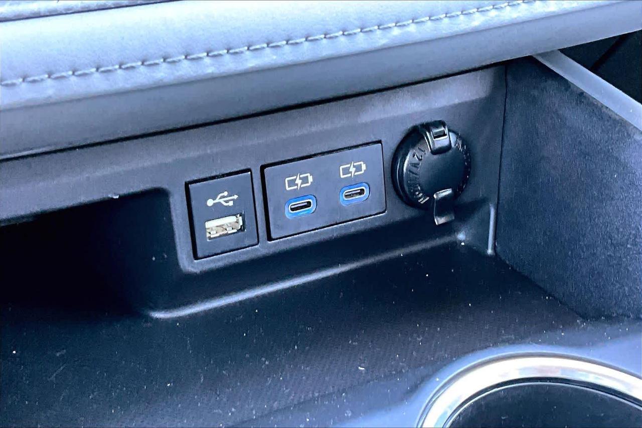 2022 Toyota Highlander Hybrid XLE Folsom CA