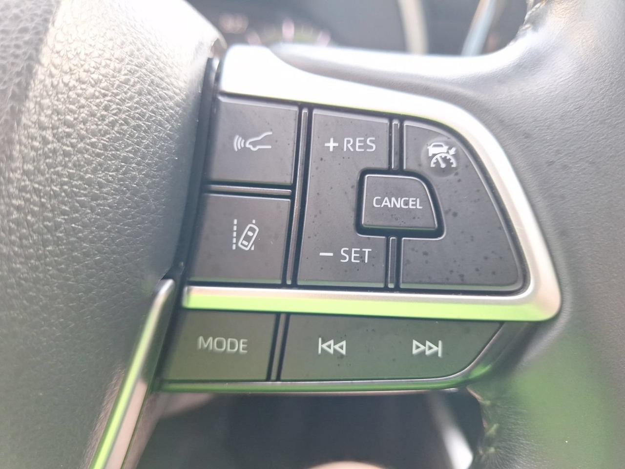 2022 Toyota Highlander Hybrid XLE Hurst TX