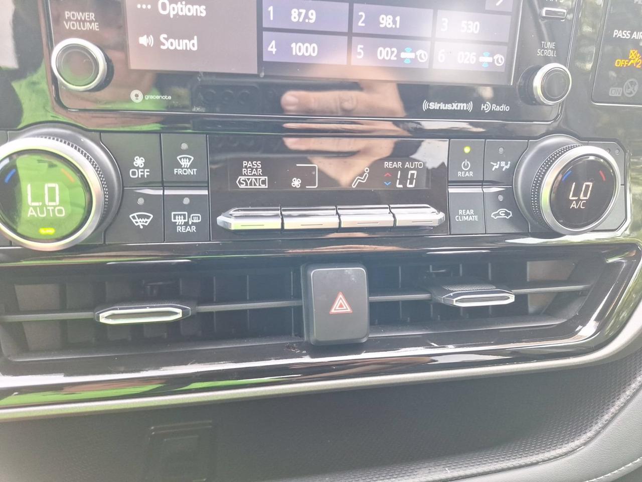 2022 Toyota Highlander Hybrid XLE Hurst TX