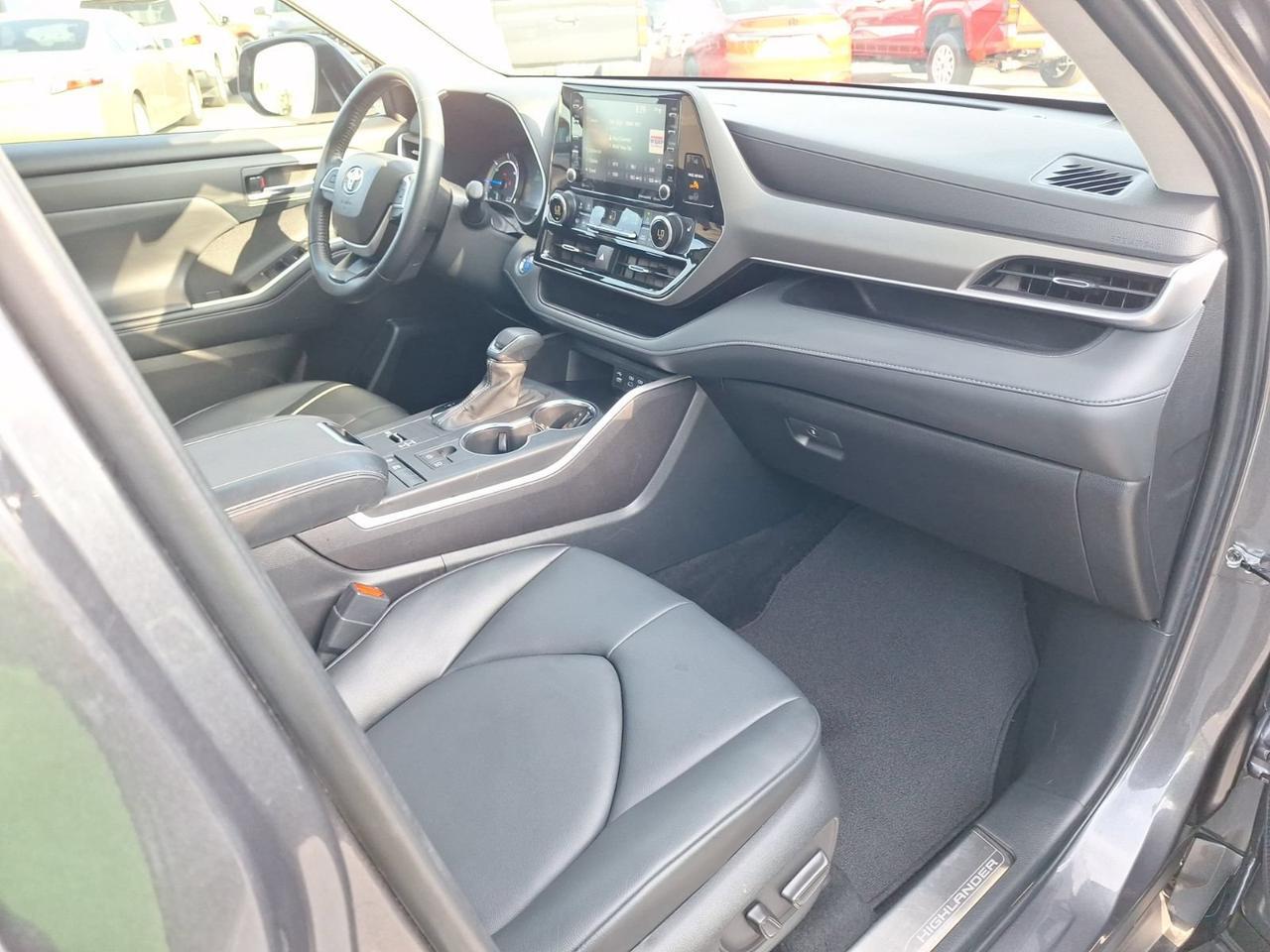 2022 Toyota Highlander Hybrid XLE Hurst TX