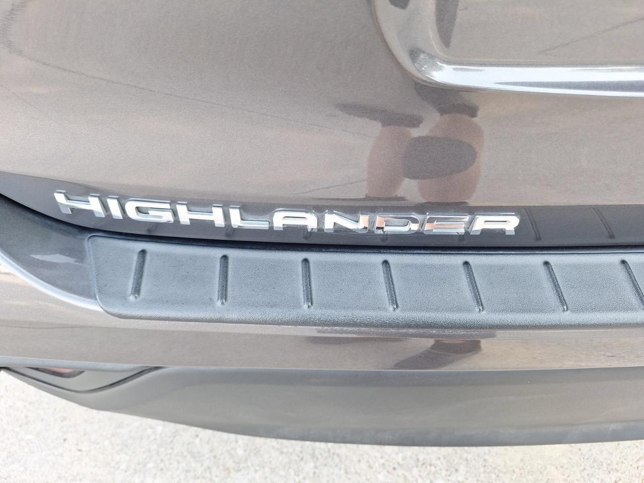 2022 Toyota Highlander Hybrid XLE Hurst TX