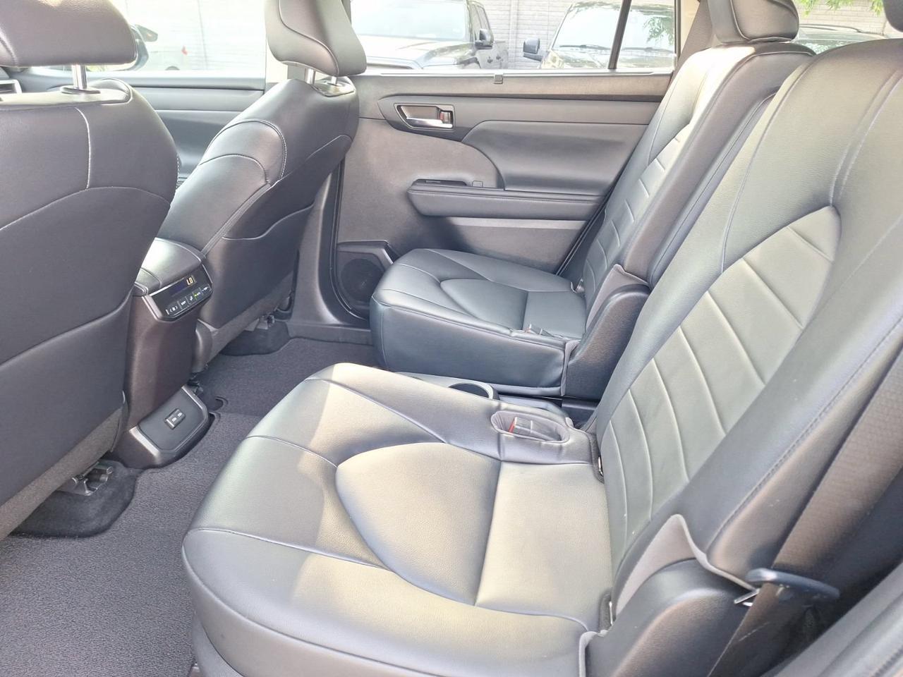 2022 Toyota Highlander Hybrid XLE Hurst TX