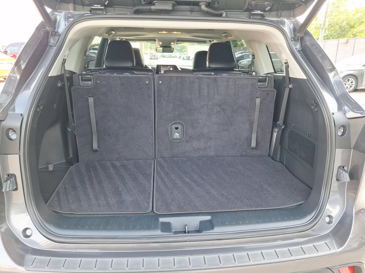 2022 Toyota Highlander Hybrid XLE Hurst TX
