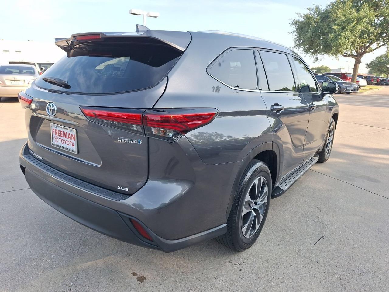 2022 Toyota Highlander Hybrid XLE Hurst TX