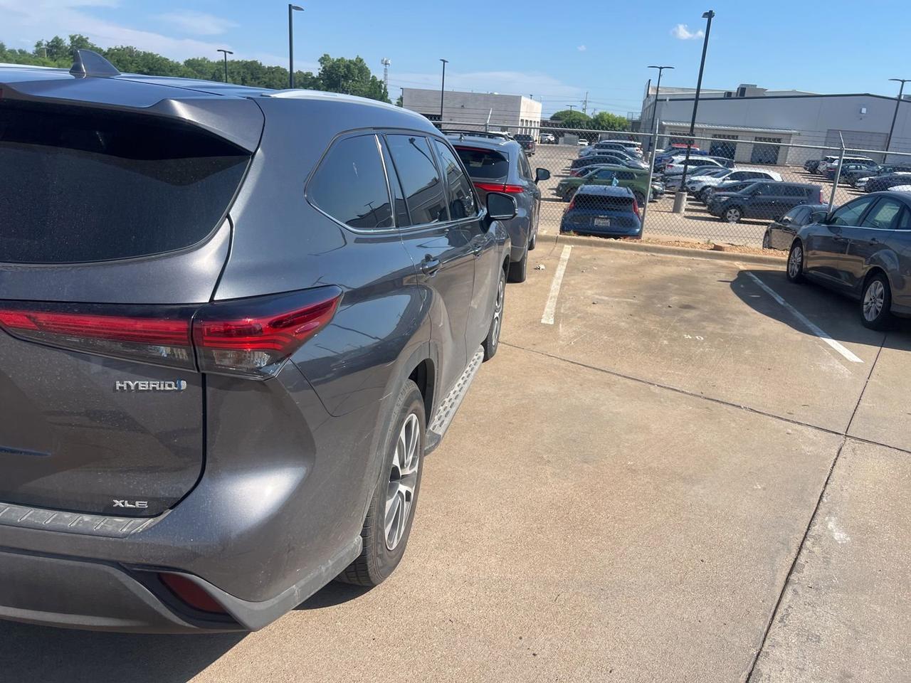 2022 Toyota Highlander Hybrid XLE Hurst TX
