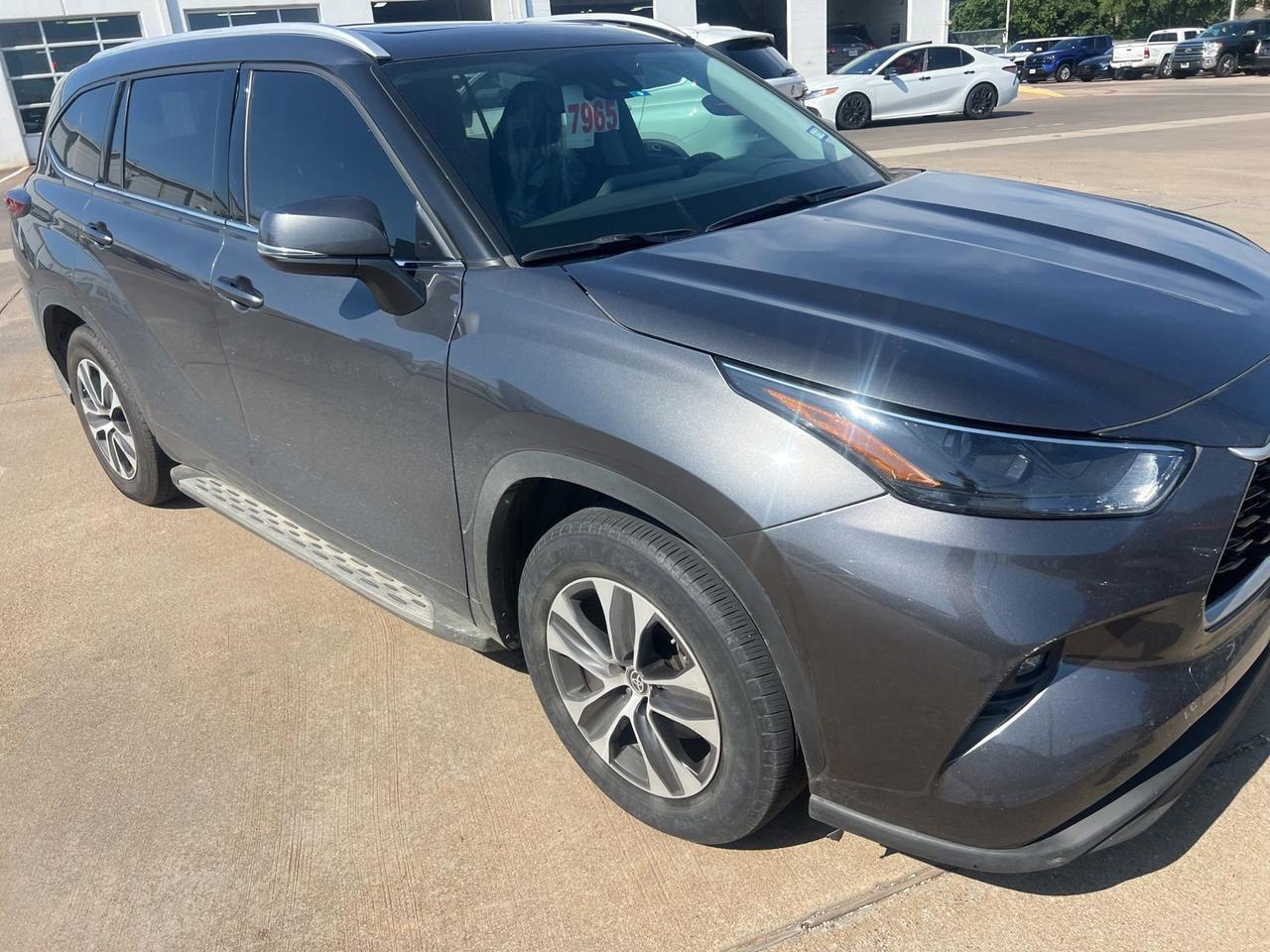2022 Toyota Highlander Hybrid XLE Hurst TX