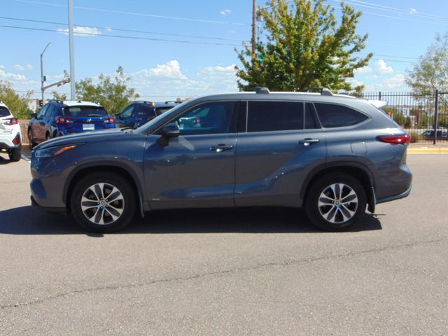 2022 Toyota Highlander Hybrid XLE Santa Fe NM