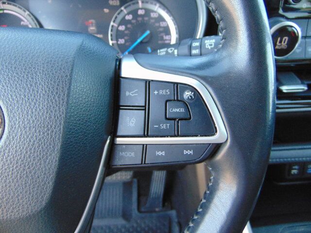 2022 Toyota Highlander Hybrid XLE Santa Fe NM