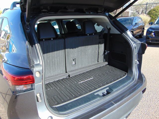 2022 Toyota Highlander Hybrid XLE Santa Fe NM