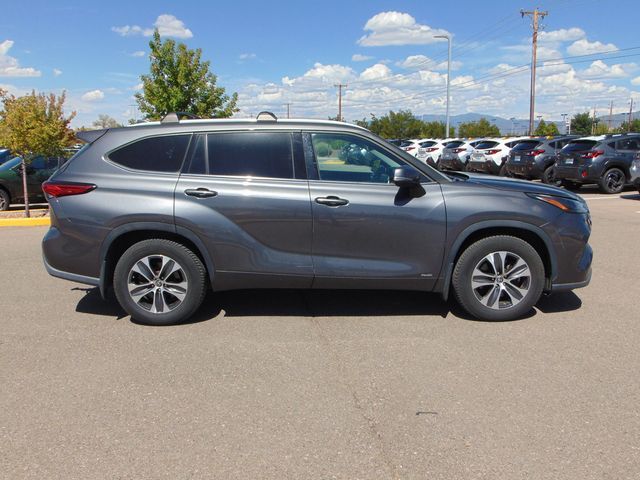 2022 Toyota Highlander Hybrid XLE Santa Fe NM