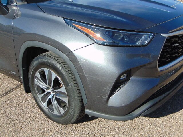 2022 Toyota Highlander Hybrid XLE Santa Fe NM