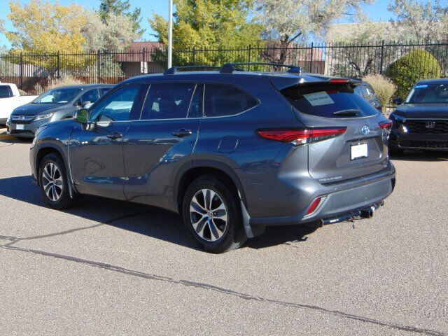 2022 Toyota Highlander Hybrid XLE Santa Fe NM