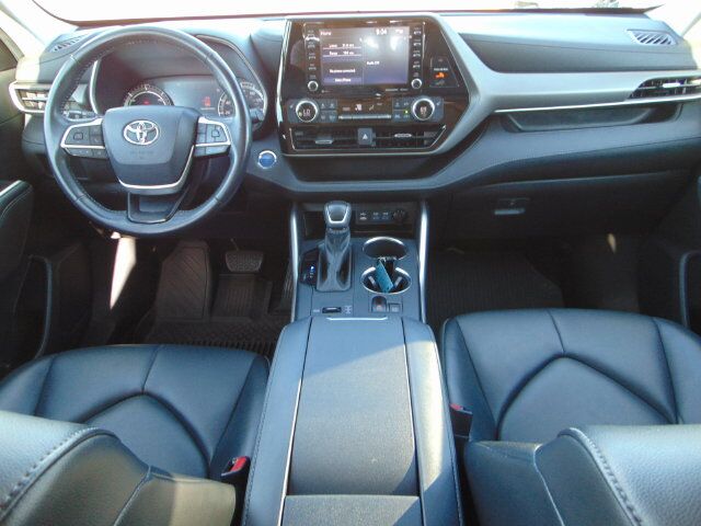 2022 Toyota Highlander Hybrid XLE Santa Fe NM