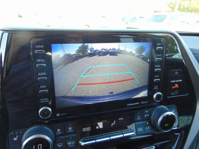 2022 Toyota Highlander Hybrid XLE Santa Fe NM