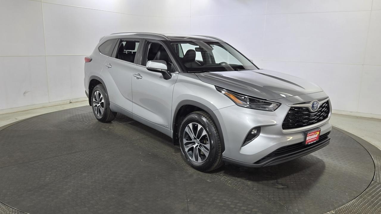 2022 Toyota Highlander Hybrid