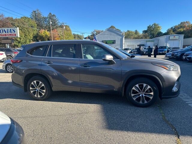 2022 Toyota Highlander Hybrid XLE Worcester MA 2022 Toyota Highlander Hybrid XLE Worcester MA