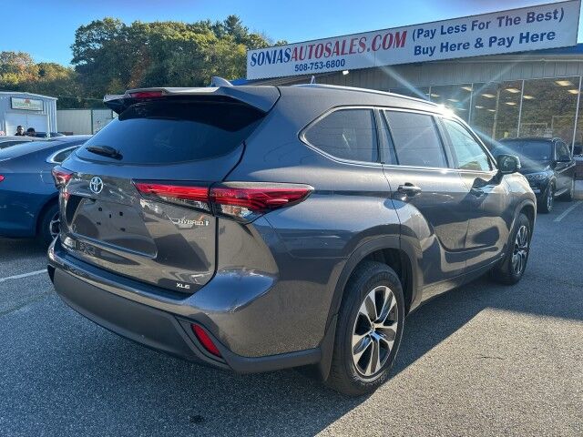 2022 Toyota Highlander Hybrid XLE Worcester MA