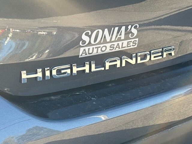 2022 Toyota Highlander Hybrid XLE Worcester MA