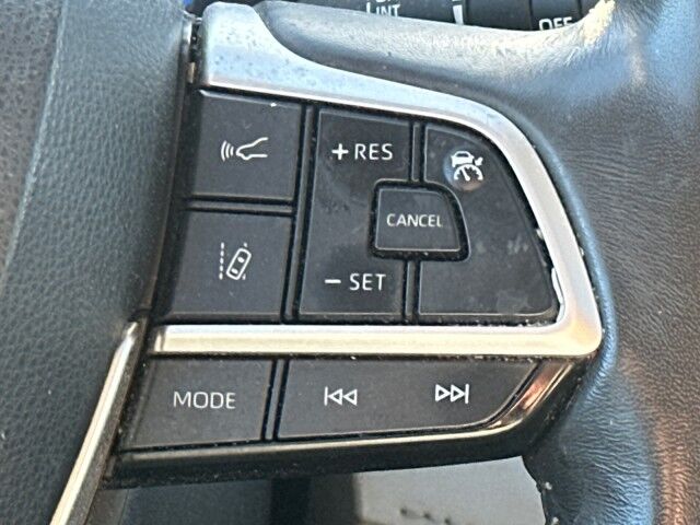 2022 Toyota Highlander Hybrid XLE Worcester MA