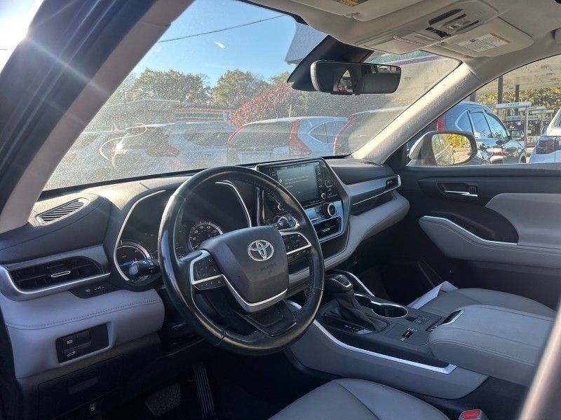 2022 Toyota Highlander Hybrid XLE Worcester MA 2022 Toyota Highlander Hybrid XLE Worcester MA