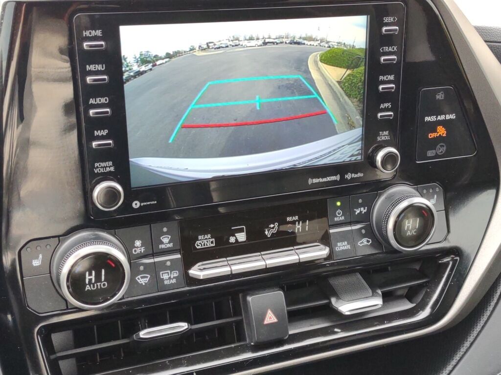 2022 Toyota Highlander Hybrid XLE Richmond VA