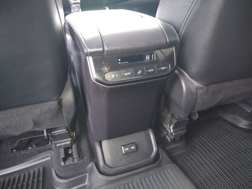 2022 Toyota Highlander Hybrid XLE Richmond VA