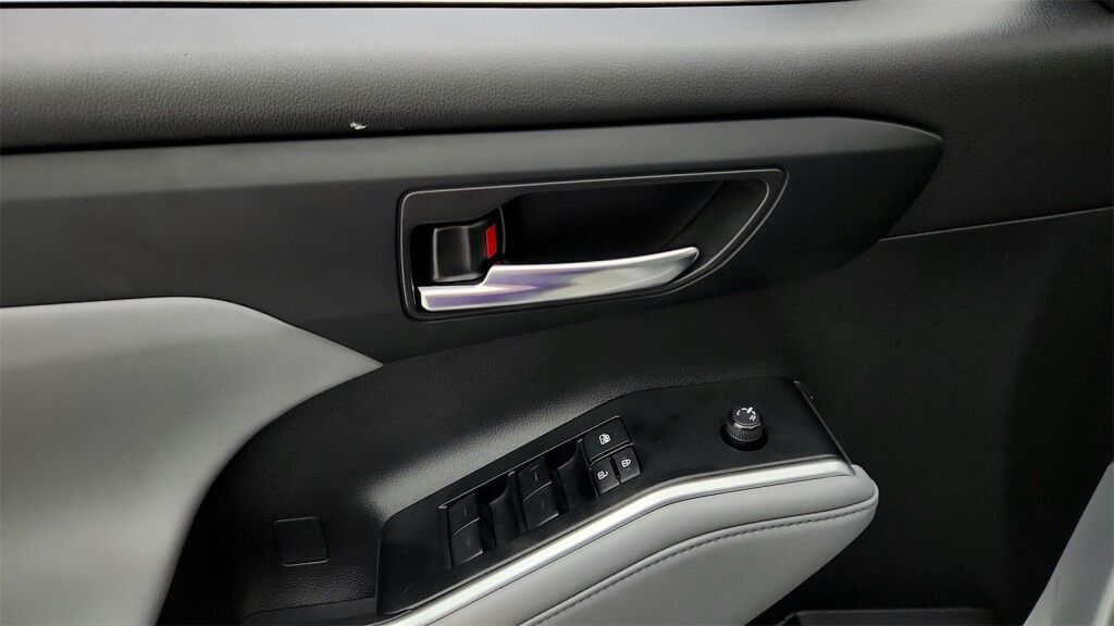 2022 Toyota Highlander Hybrid XLE Laurel MD