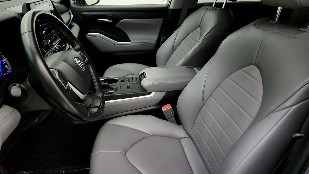 2022 Toyota Highlander Hybrid XLE Laurel MD