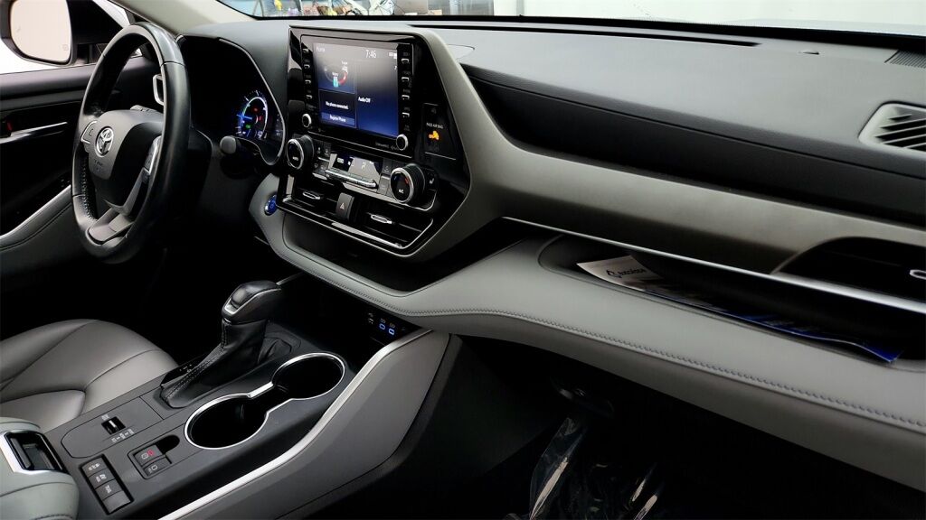 2022 Toyota Highlander Hybrid XLE Laurel MD