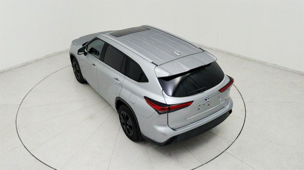 2022 Toyota Highlander Hybrid XLE Laurel MD