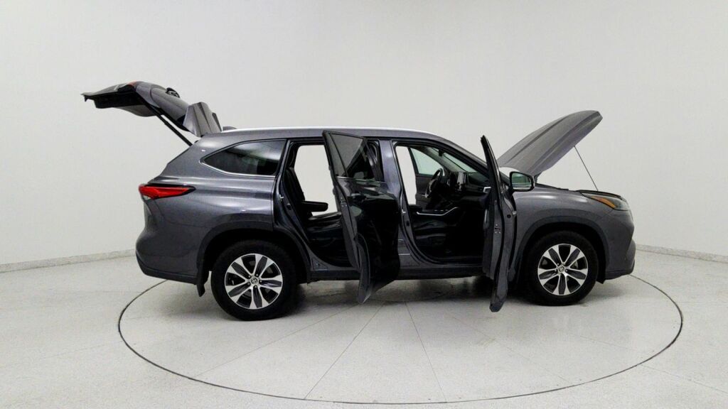2022 Toyota Highlander Hybrid XLE Laurel MD