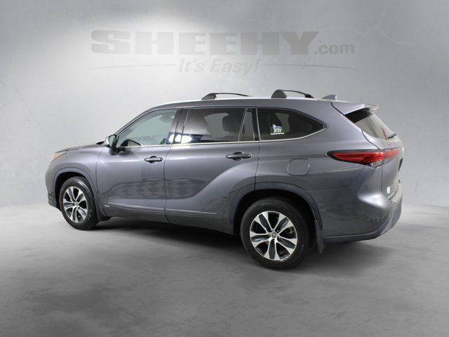 2022 Toyota Highlander Hybrid XLE Fredericksburg VA