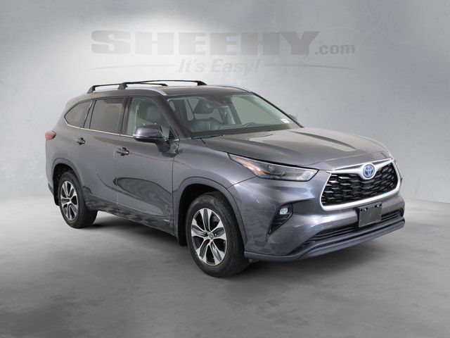 2022 Toyota Highlander Hybrid XLE Fredericksburg VA