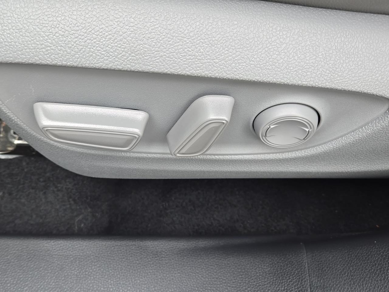 2022 Toyota Highlander Hybrid XLE Glen Burnie MD