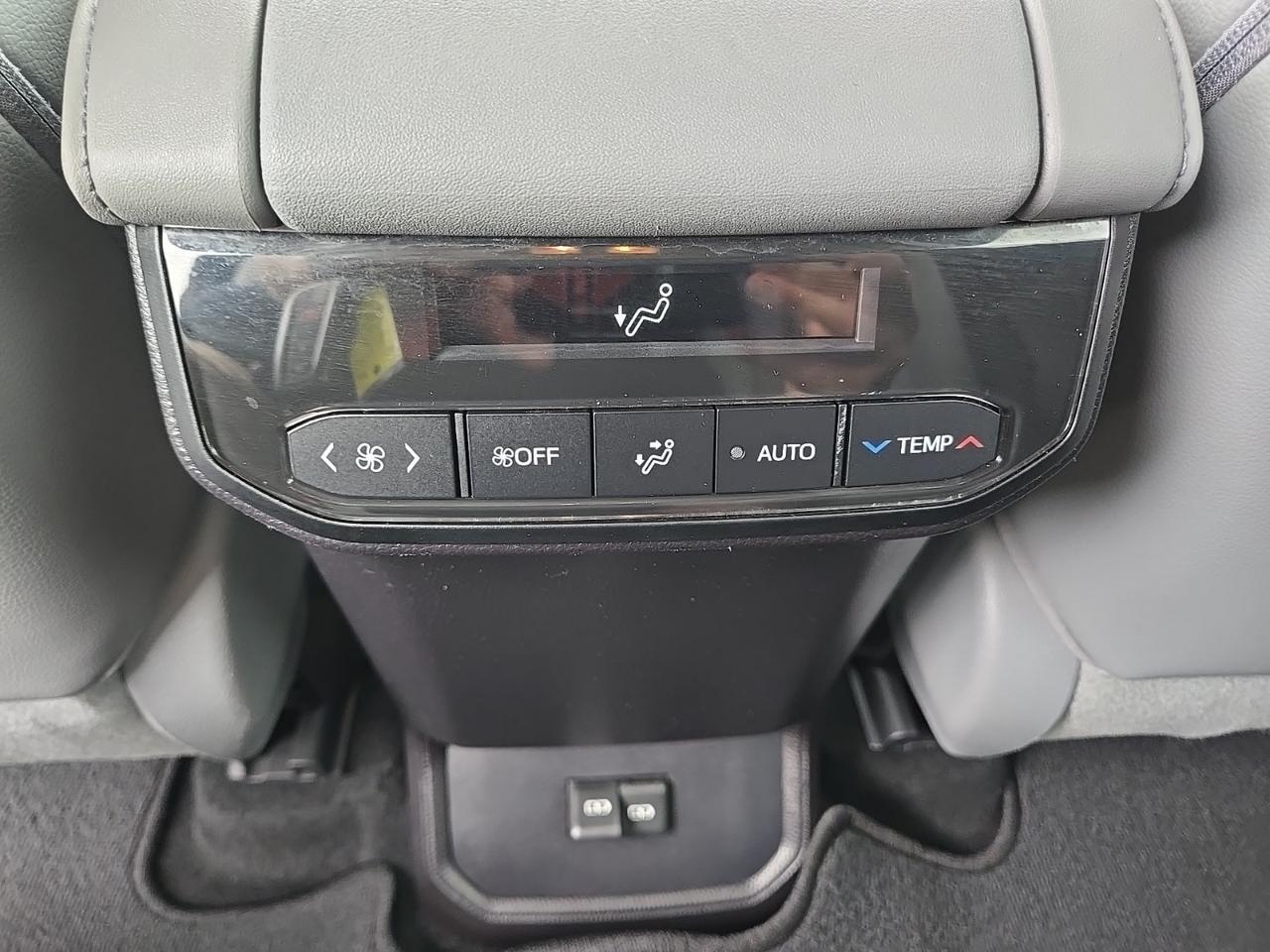 2022 Toyota Highlander Hybrid XLE Glen Burnie MD