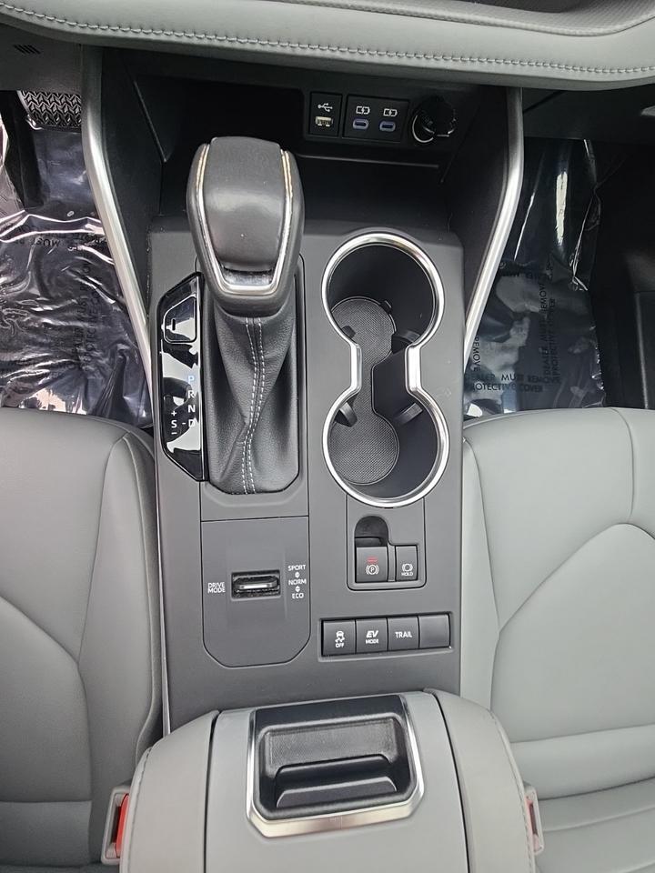 2022 Toyota Highlander Hybrid XLE Glen Burnie MD