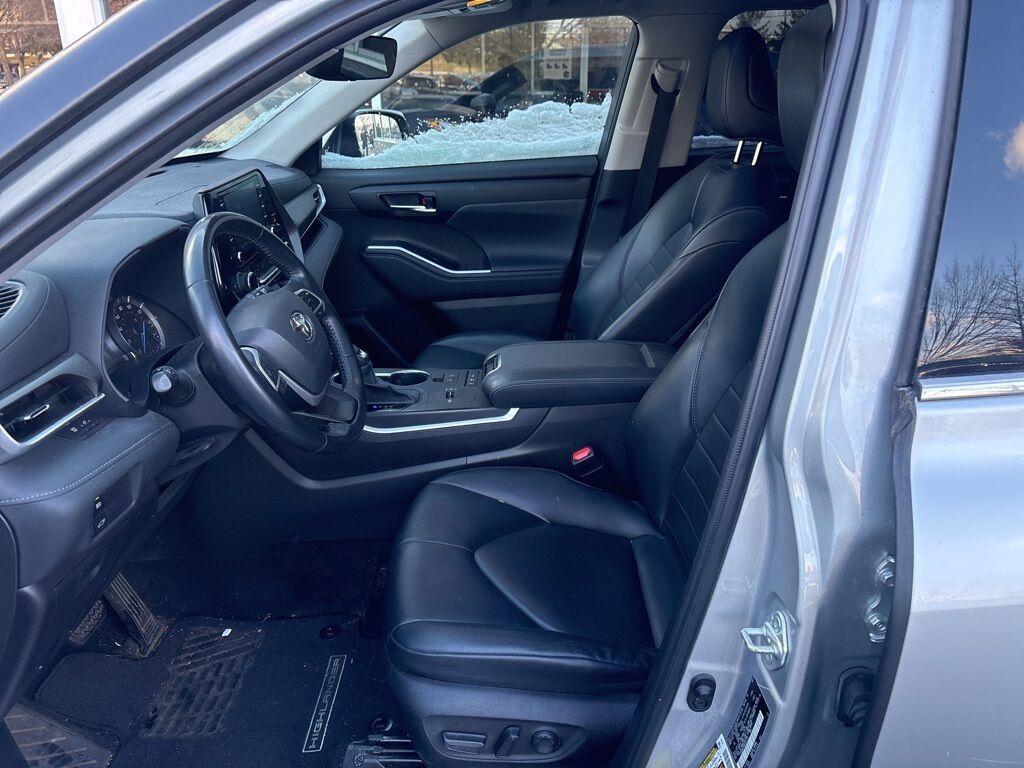 2022 Toyota Highlander Hybrid XLE Cockeysville MD