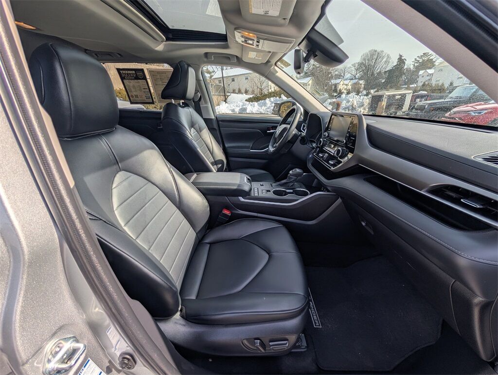 2022 Toyota Highlander Hybrid XLE Cockeysville MD