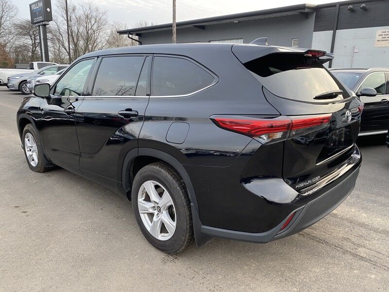 2022 Toyota Highlander L