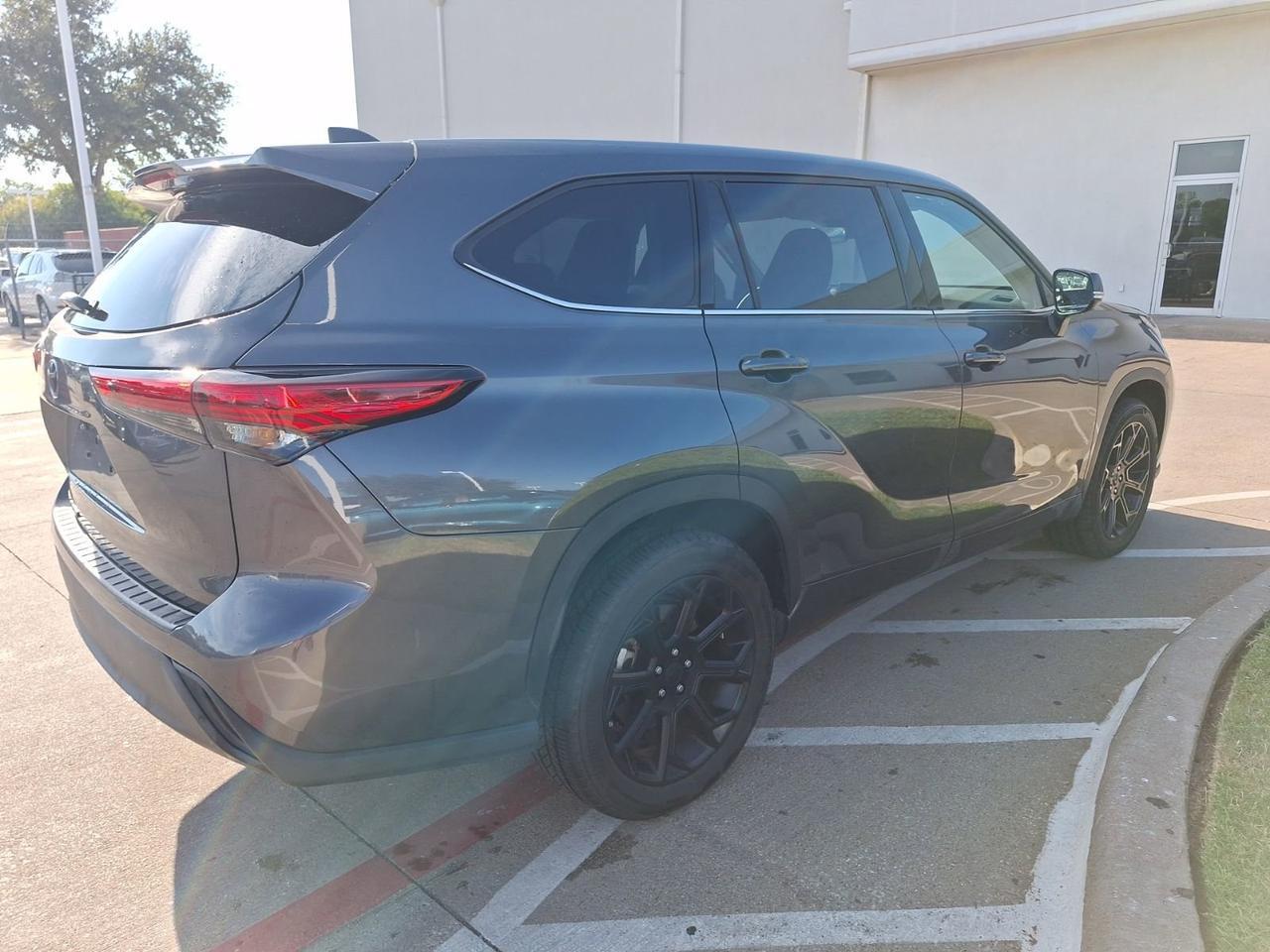 2022 Toyota Highlander L Hurst TX