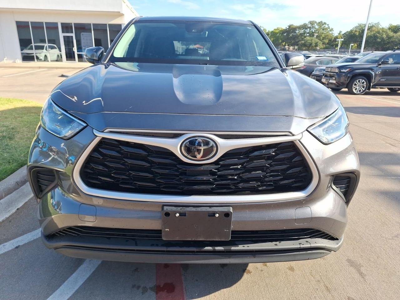 2022 Toyota Highlander L Hurst TX