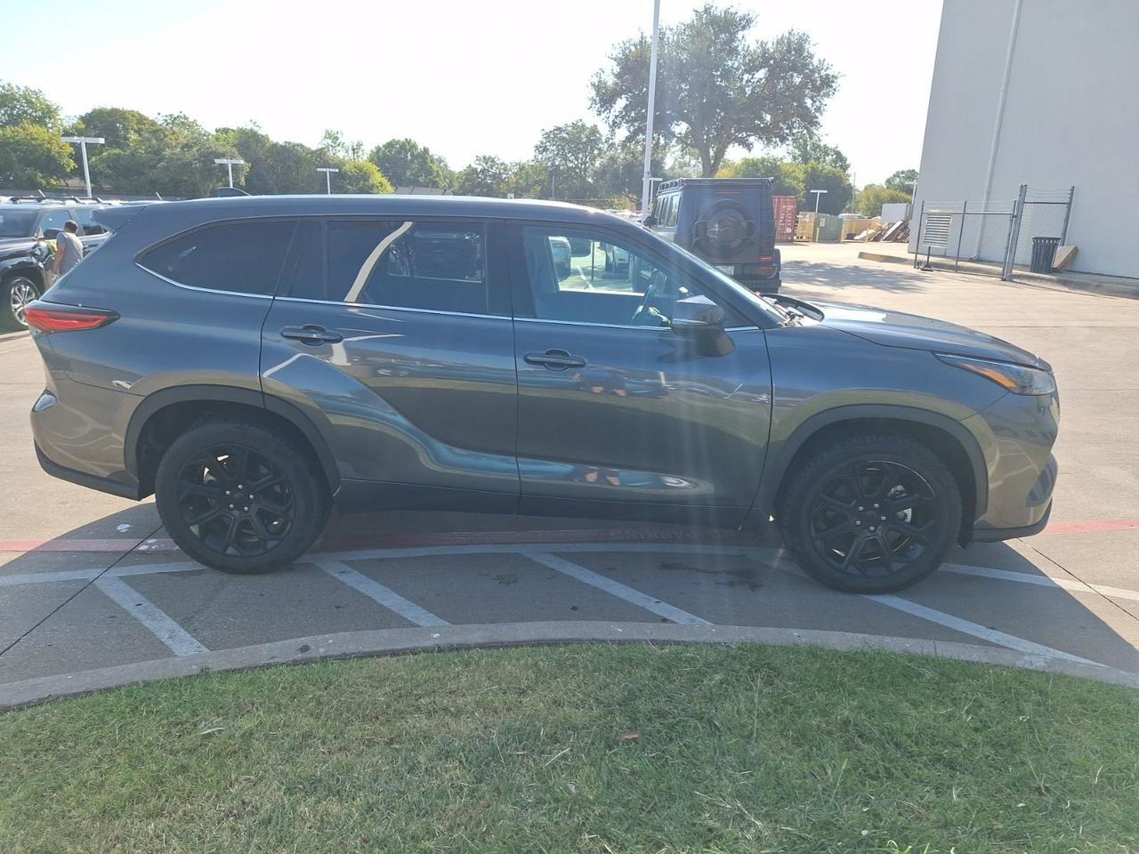 2022 Toyota Highlander L Hurst TX
