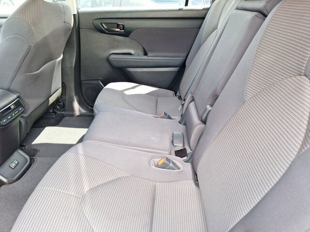 2022 Toyota Highlander L Hurst TX