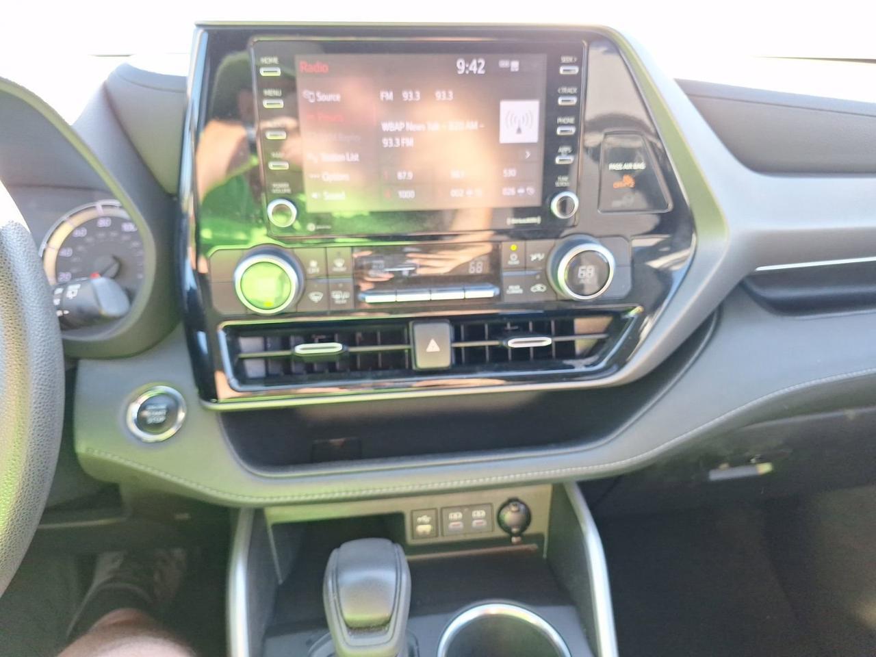 2022 Toyota Highlander L Hurst TX