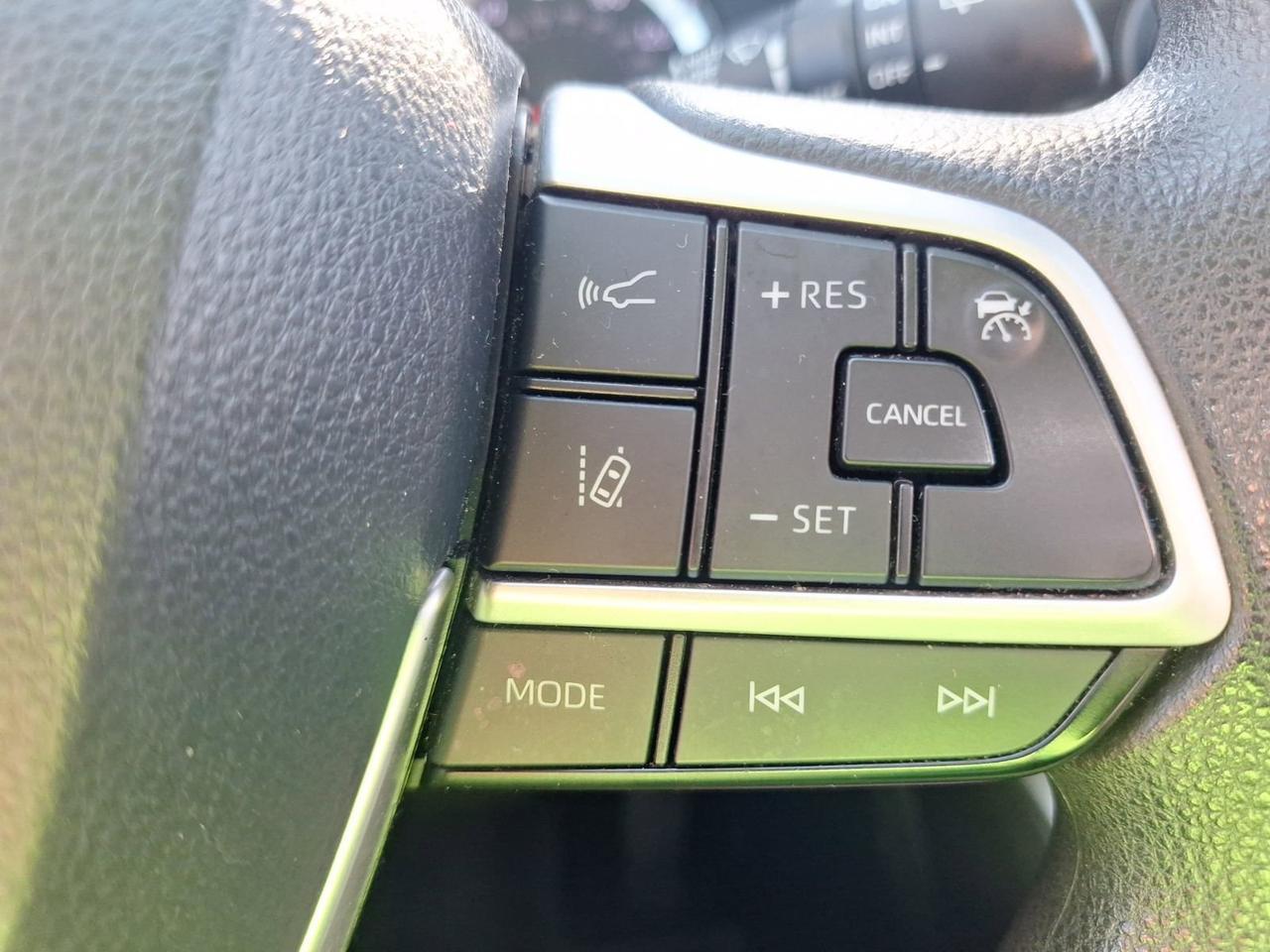 2022 Toyota Highlander L Hurst TX